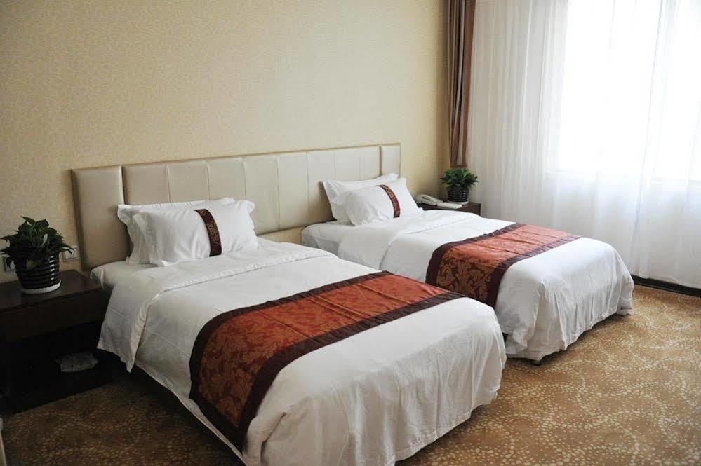 Qingdao Hengxing Hotel Екстер'єр фото