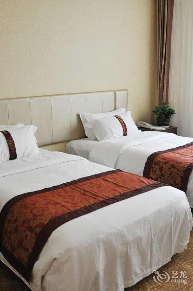Qingdao Hengxing Hotel Екстер'єр фото